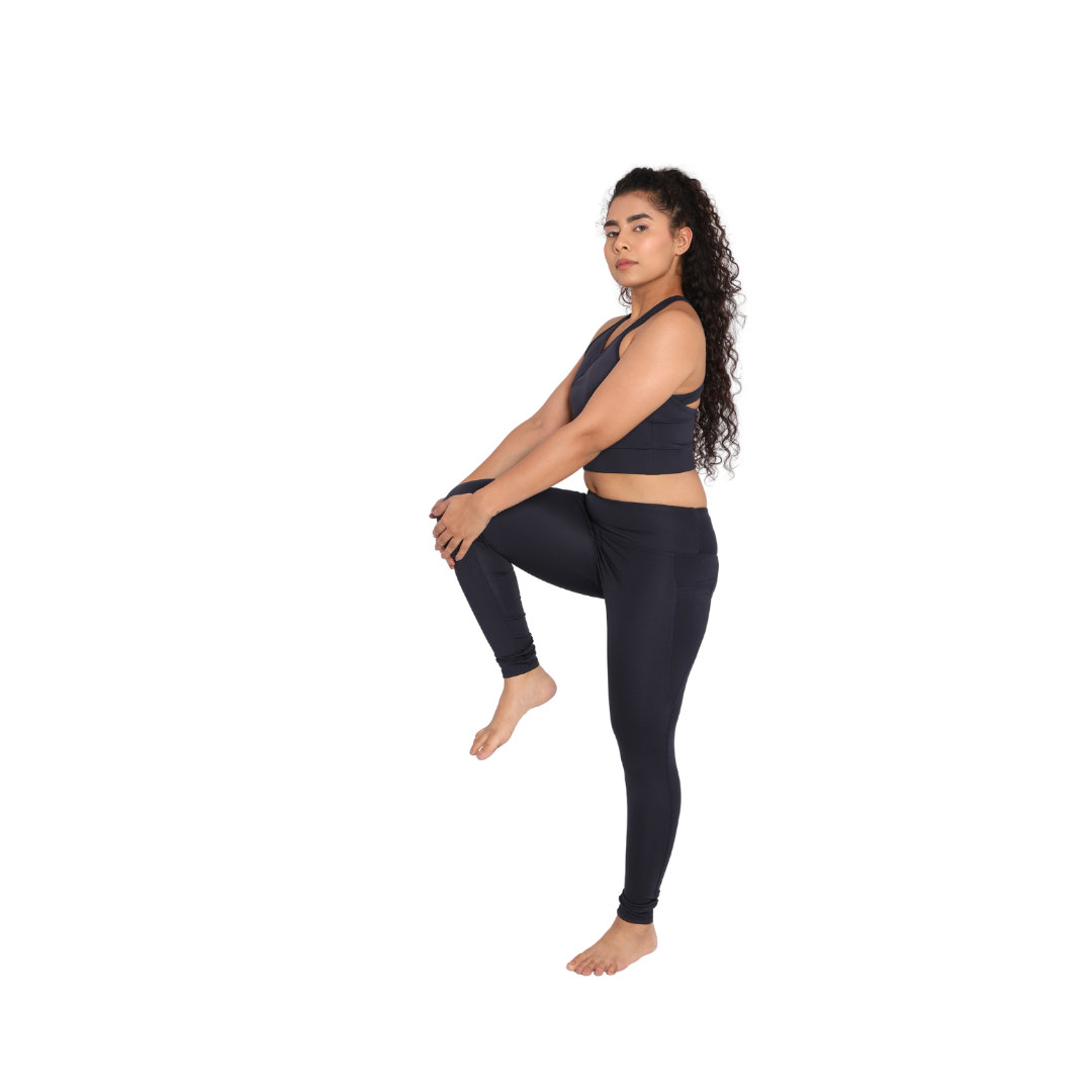 Deevaz Pair Of Comfort Fit Active Sports Bra & Snug Fit Active Ankle-Length Tights In Navy Blue Color.