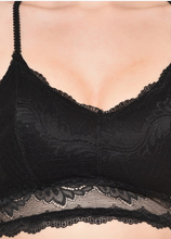 Load image into Gallery viewer, Deevaz Women Seamless Lace V-Neck Padded Bralette Spaghetti with Racer Chain Back Free Size (28 Till 34), Black