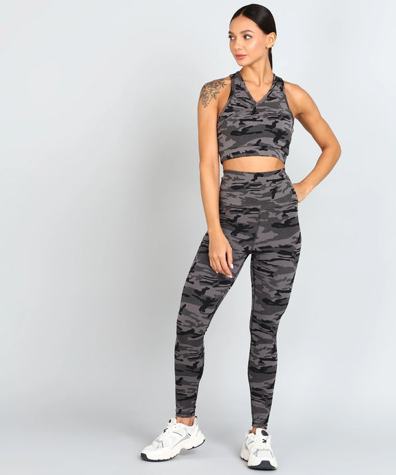 Deevaz Pair Of Comfort Fit Active Sports Bra & Snug Fit Active Ankle-Length Tights In Grey Camouflage Color.