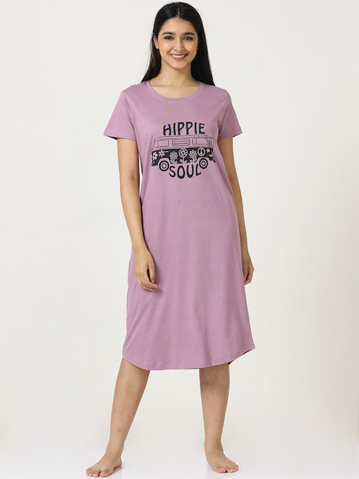 Deevaz Typography Printed Pure Cotton Nightdress One Slip In Mauve Color.