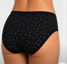 Load image into Gallery viewer, Deevaz Women's Black Cotton Printed Bikini Panty.
