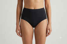 Load image into Gallery viewer, Deevaz  Seamless Spandex Style Panty ( Black )