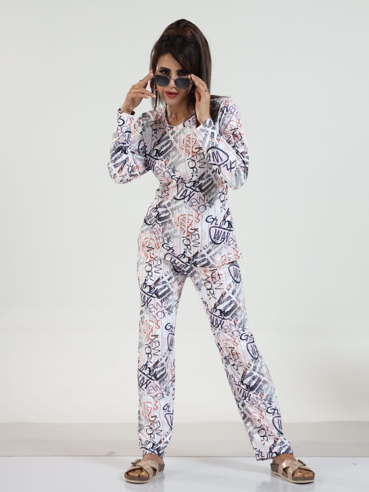 Deevaz Women Night Suit Set