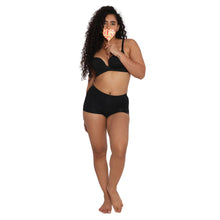 Load image into Gallery viewer, Deevaz Mid Rise Full Coverage Seamless Boy shorts in Black