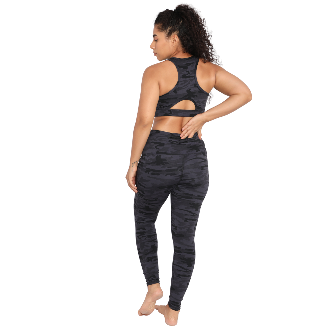 Deevaz Pair Of Comfort Fit Active Sports Bra & Snug Fit Active Ankle-Length Tights In Bluish Camouflage Color.
