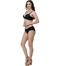 Load image into Gallery viewer, Deevaz  Padded Non-Wired with Medium Coverage Push Up Seamless Bra In Black Color.