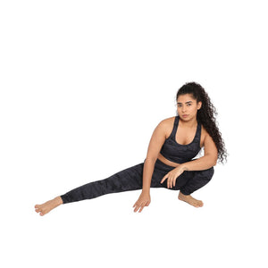Deevaz Combo Of 2 Pair Of Comfort Fit Active Sports Bra & Snug Fit Active Ankle-Length Tights In Printed Blue & Black Color