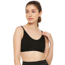 Load image into Gallery viewer, Deevaz Women Training/Beginners Non Padded Bra  (Black)