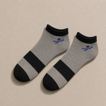 Load image into Gallery viewer, Deevaz Bamboo Thread Unisex Comfortable Casual Ankle Length Socks with a Pack of 3.