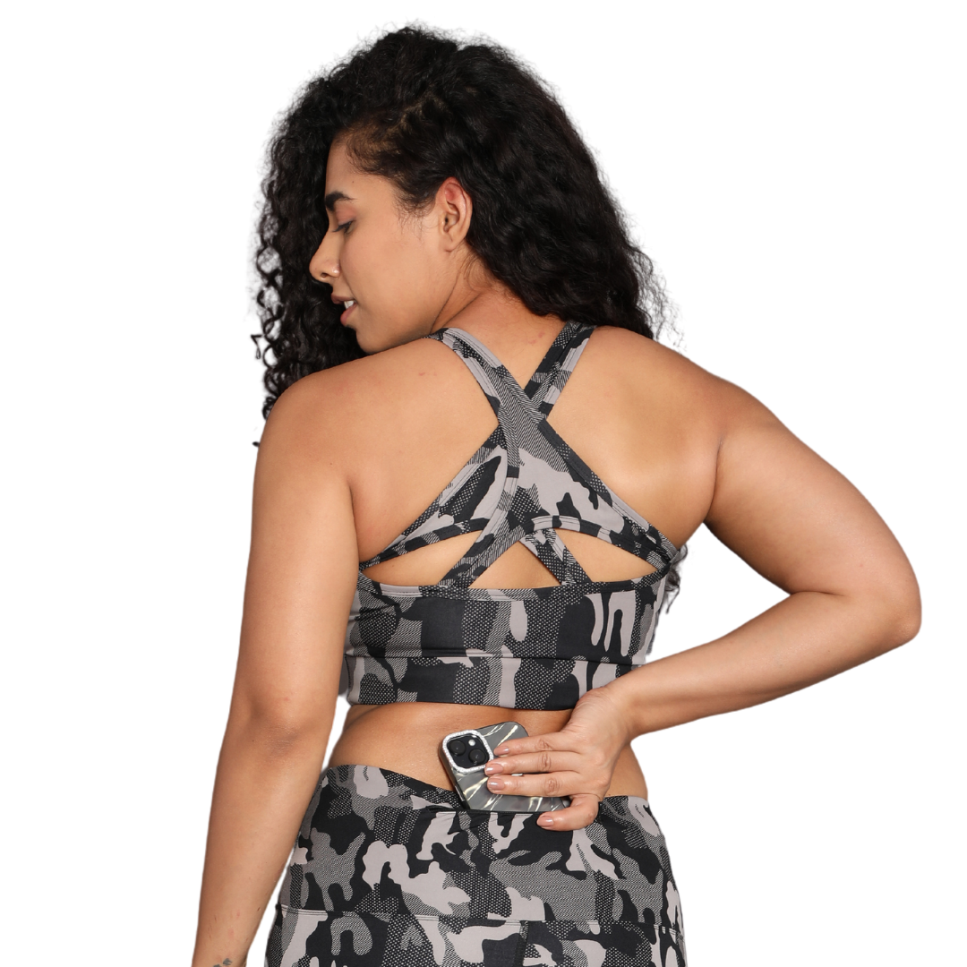 Deevaz Pair Of Comfort Fit Active Sports Bra & Snug Fit Active Ankle-Length Tights In Grey Camouflage Color.
