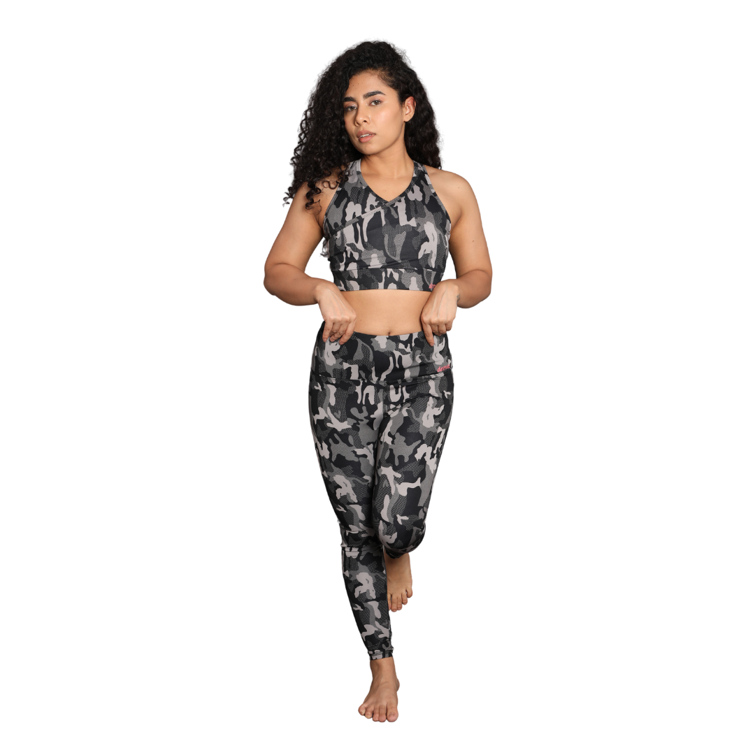 Deevaz Pair Of Comfort Fit Active Sports Bra & Snug Fit Active Ankle-Length Tights In Grey Camouflage Color.