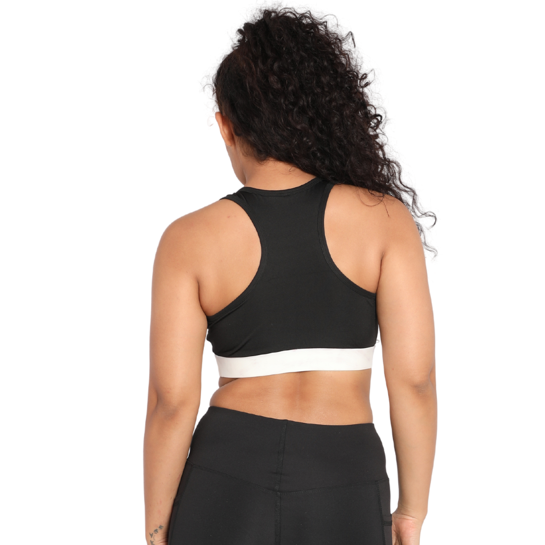 Deevaz Full Coverage Sports Bra In Black Color.