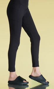 Deevaz Comfort & Snug Fit Active Ankle-Length Tights In Black Color (Side Pocket)