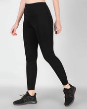 Load image into Gallery viewer, Deevaz Comfort &amp; Snug Fit Active Ankle-Length Tights In Black Color (Back Pocket)