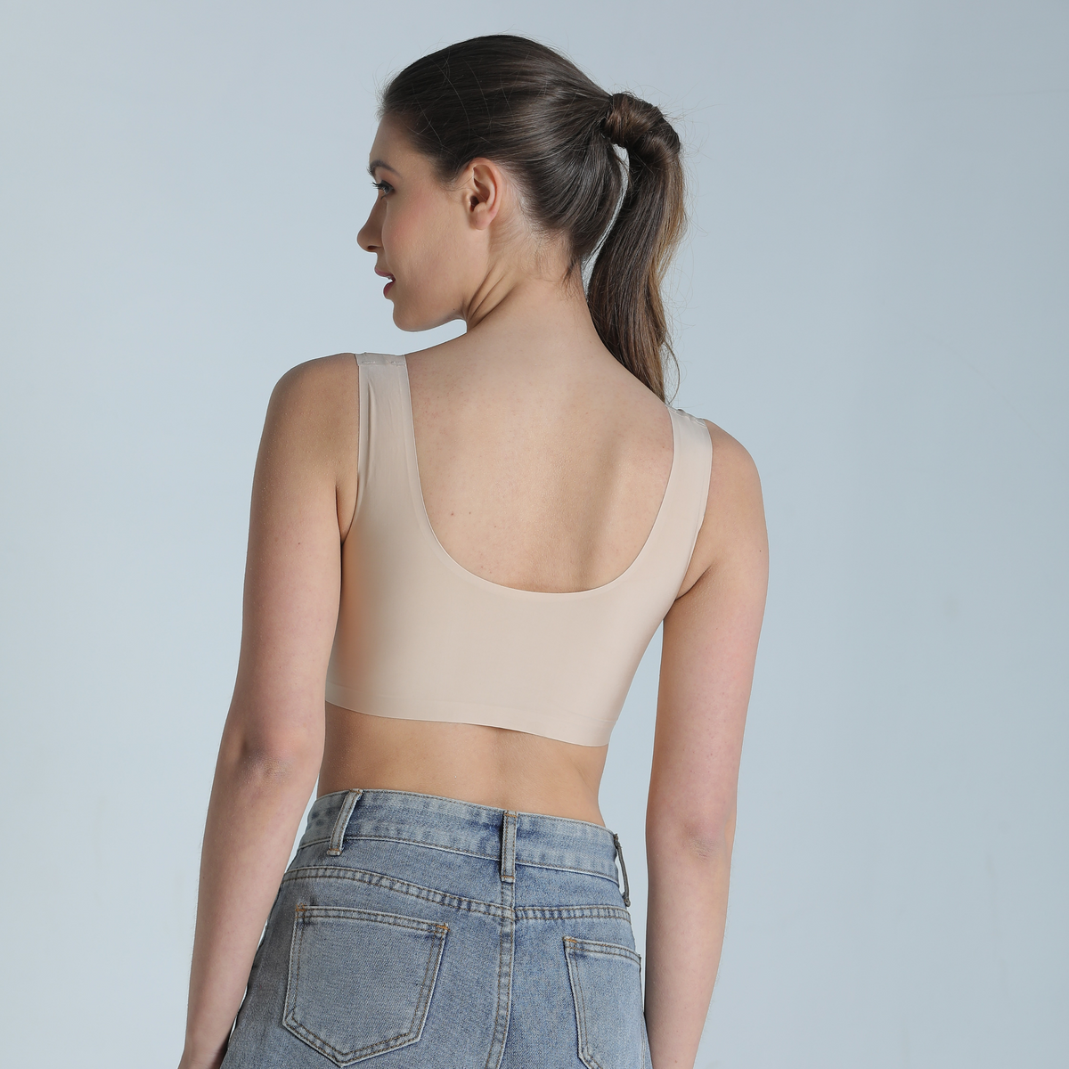 Deevaz Seamless Non-Wired Sports Bra With Removable Cups In Skin Colour