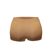 Load image into Gallery viewer, Deevaz Combo of 2 Mid Rise Full Coverage Seamless Boy Shorts In Skin &amp; White colour.