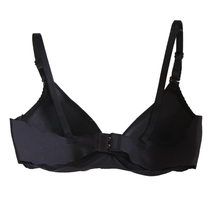 Load image into Gallery viewer, Deevaz Black Seamless Lightly Padded Non-Wired Bra.