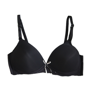 Deevaz Black Seamless Lightly Padded Non-Wired Bra.