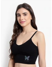 Load image into Gallery viewer, Deevaz Medium Impact Padded non-wired Sports Bra in Black Colour with Adjustable strap detailing.