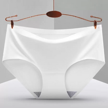 Load image into Gallery viewer, Deevaz Pack Of 1 Seamless Spandex Style  Panty ( Multicolour )