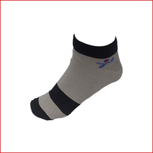 Load image into Gallery viewer, Deevaz Bamboo Thread Unisex Comfortable Casual Ankle Length Socks with a Pack of 3.